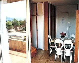 Pierre & Vacances Eden Апарт-готель Сен-Тропе